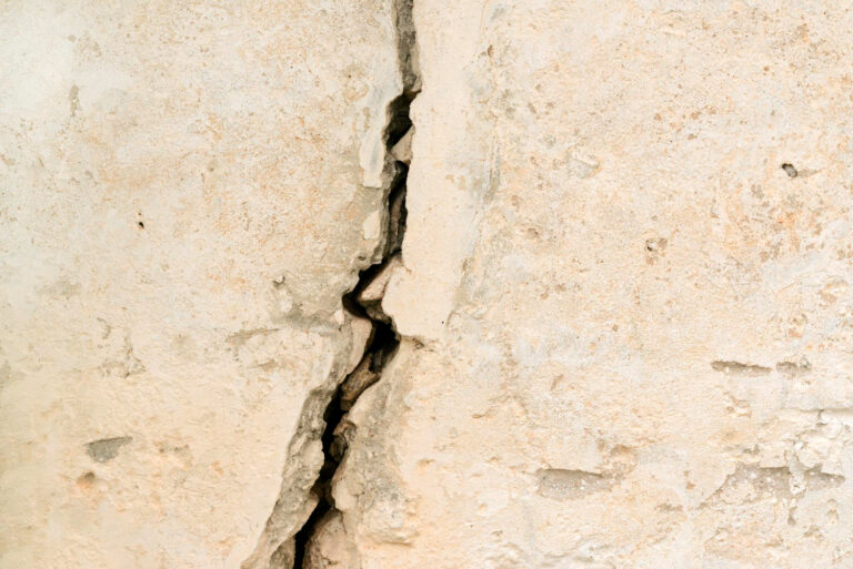 crepe nel muro